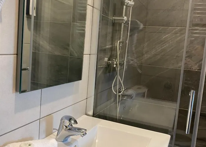 Dancourt Bed & Breakfast 3*